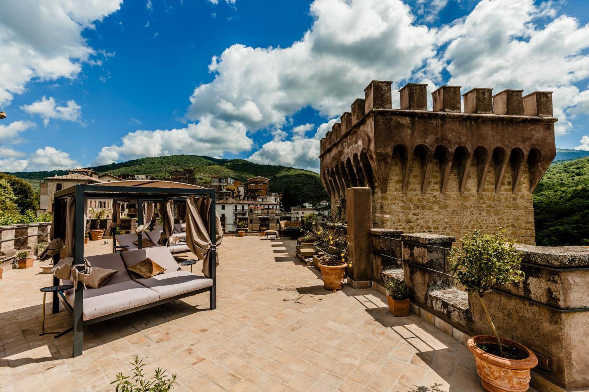 Hotel Castello Brancaccio San Gregorio da Sassola Exterior foto
